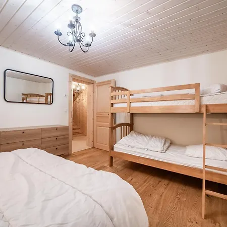 Evelyn Chalet *