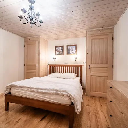 Evelyn Chalet *