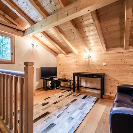 Evelyn Chalet